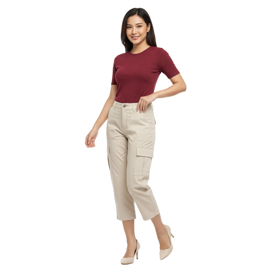 Women’s Cropped Cargo Pants with Relaxed Utility Silhouette